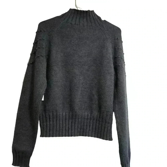 Elegant Black Mock Neck Knit Sweater - New with Tags - Picture 6 of 14